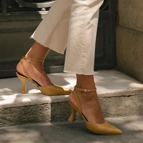 Cinderella Marigold | Leather pump