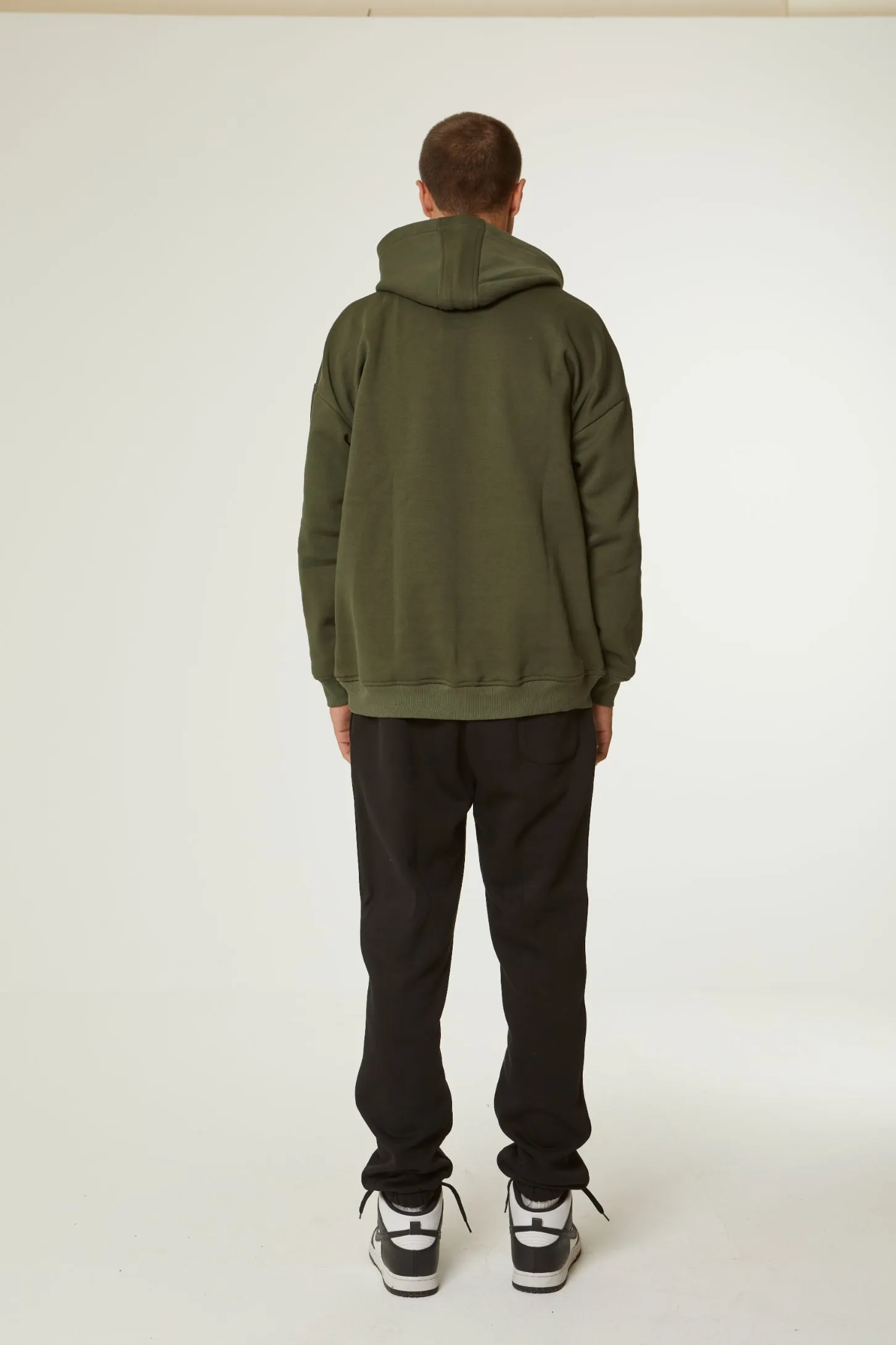 ESSENTIAL JOGGERS PANTS - BLACK