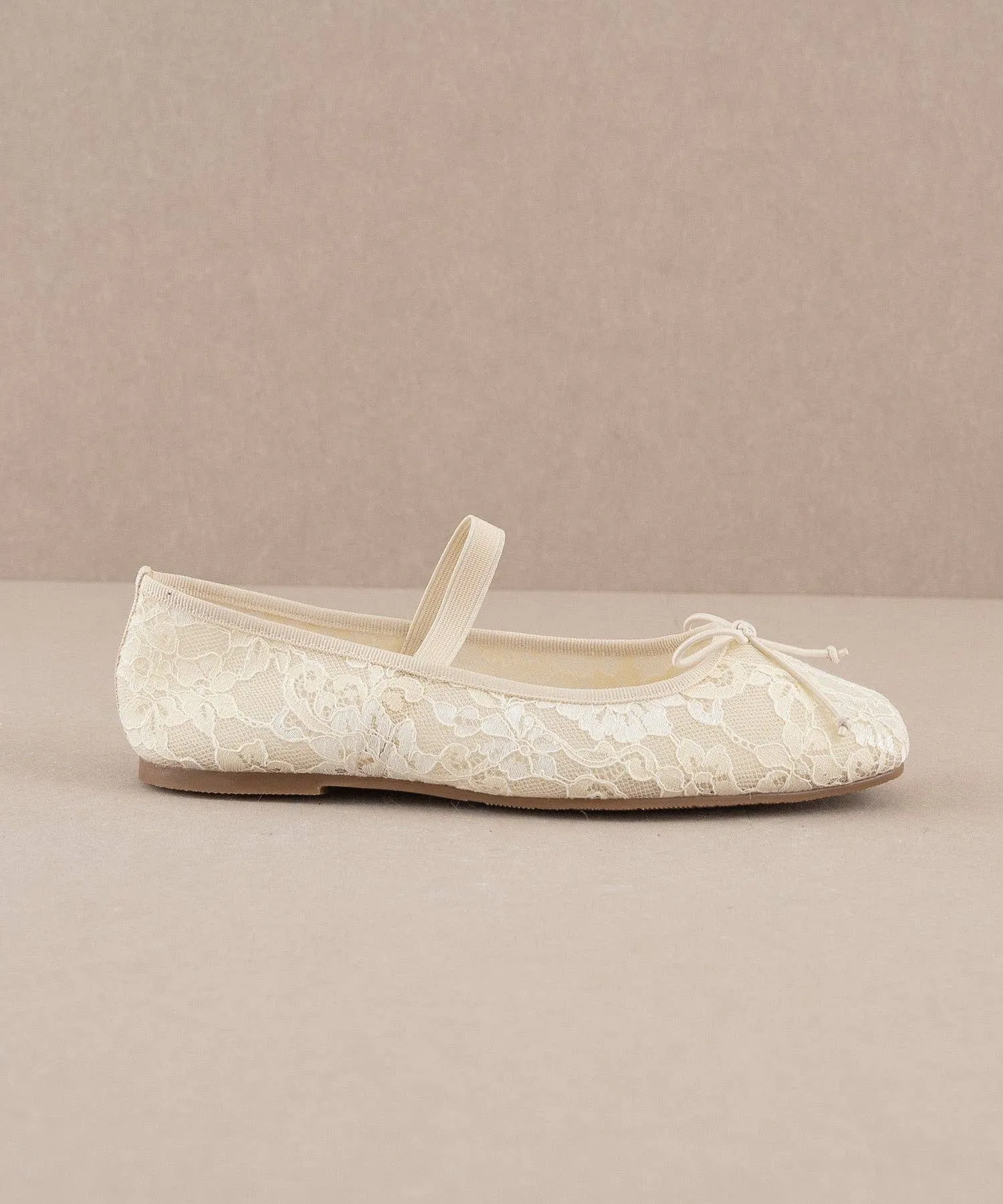 The Bisbee Beige | Lace Ballet Flats