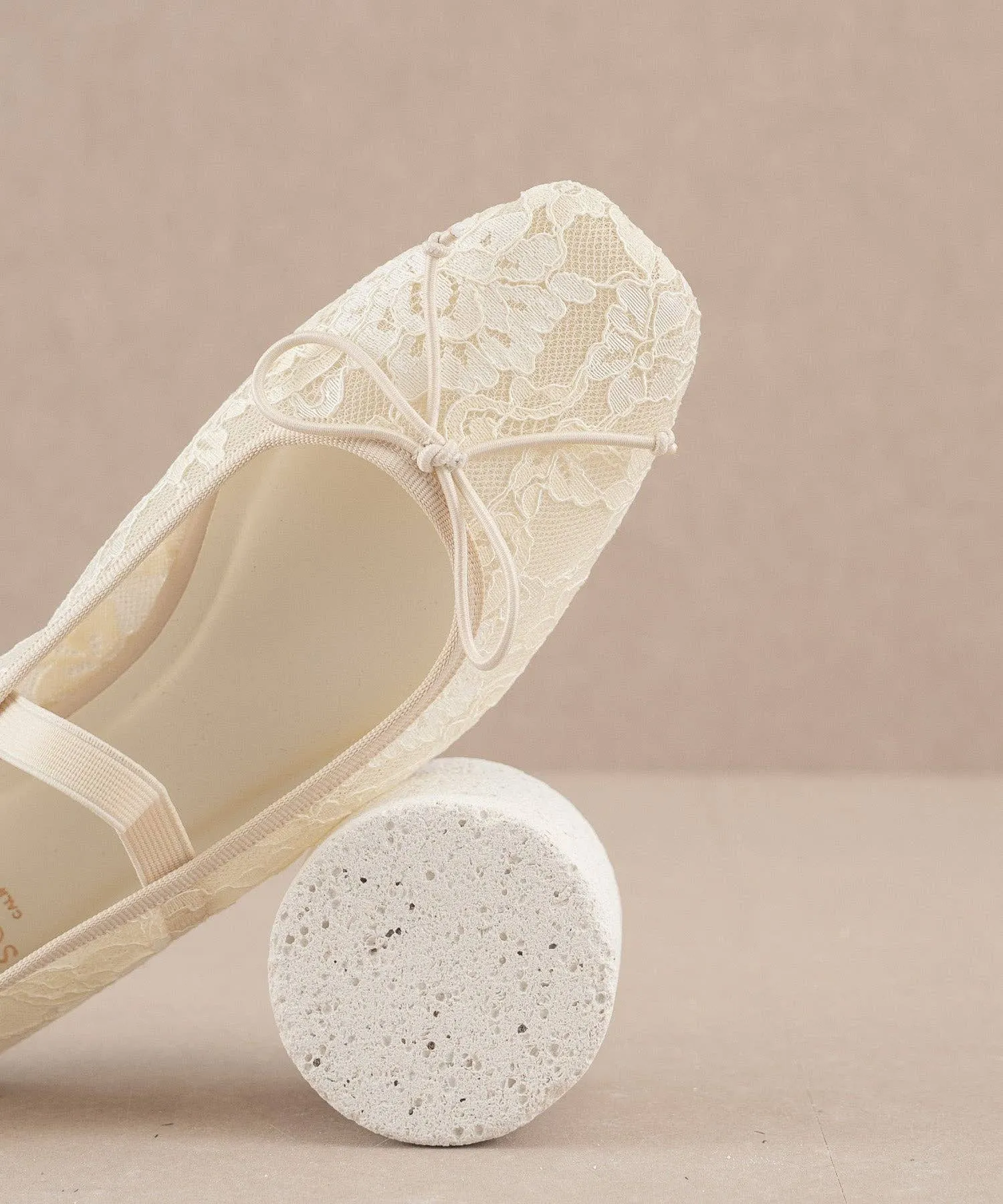 The Bisbee Beige | Lace Ballet Flats